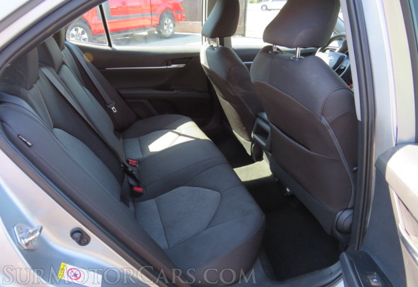 2019 Toyota Camry - Image 30
