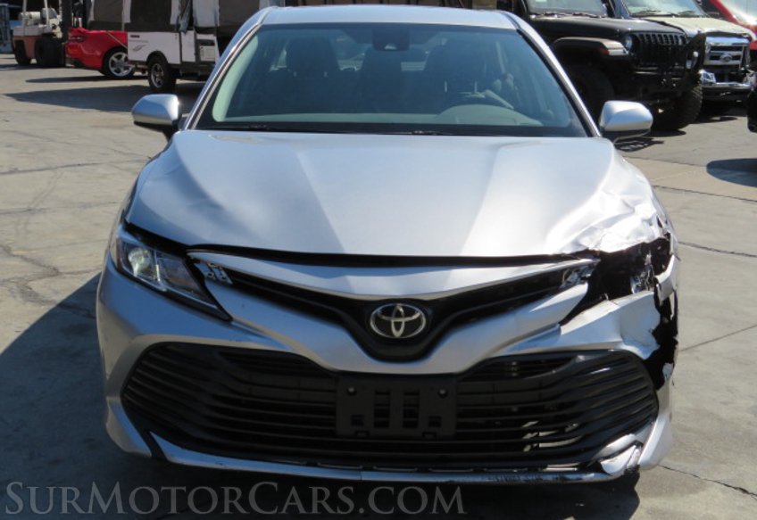 2019 Toyota Camry - Image 9