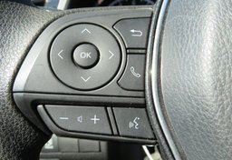 2019 Toyota Camry - Image 34
