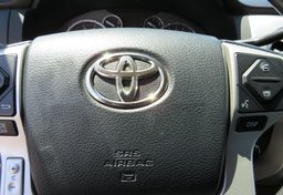 2014 Toyota Tundra  Truck - Image 38