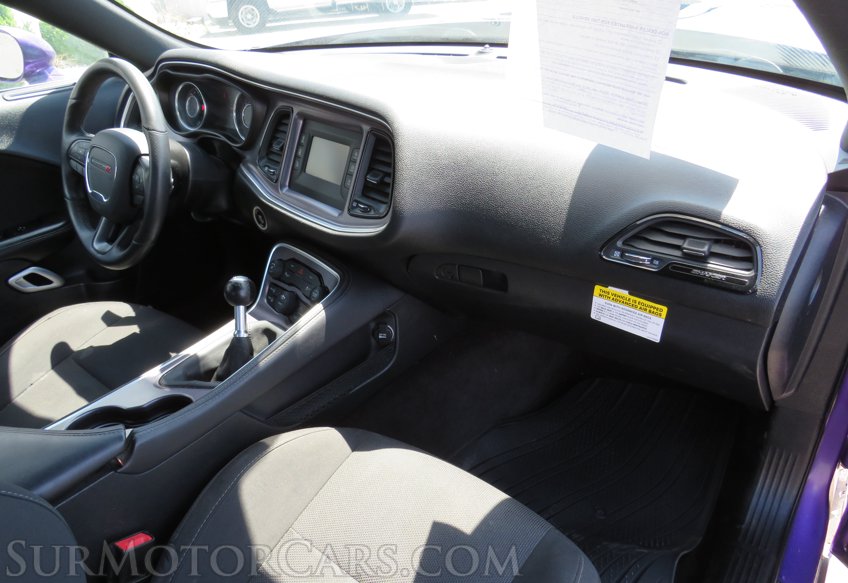 2016 Dodge Challenger - Image 32