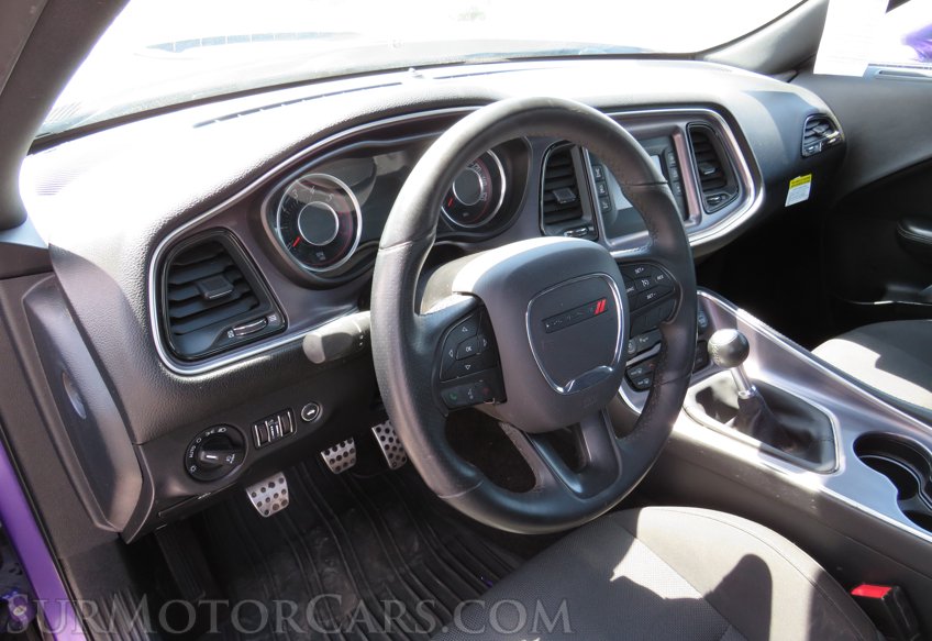 2016 Dodge Challenger - Image 31