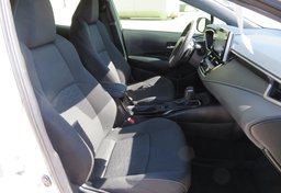2019 Toyota Corolla Hatchback - Image 29