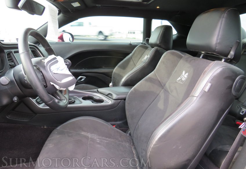 2017 Dodge Challenger - Image 29