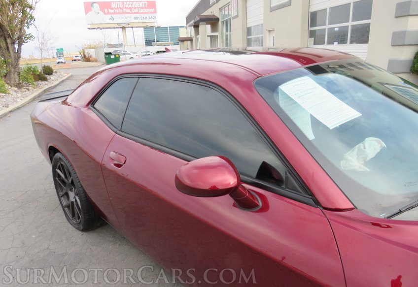 2017 Dodge Challenger - Image 15
