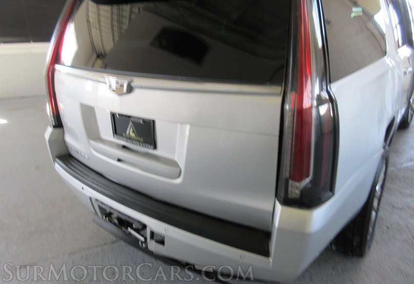 2020 Cadillac Escalade ESV - Image 15