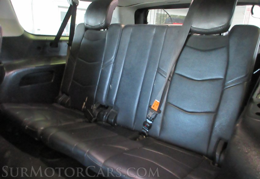 2020 Cadillac Escalade ESV - Image 29