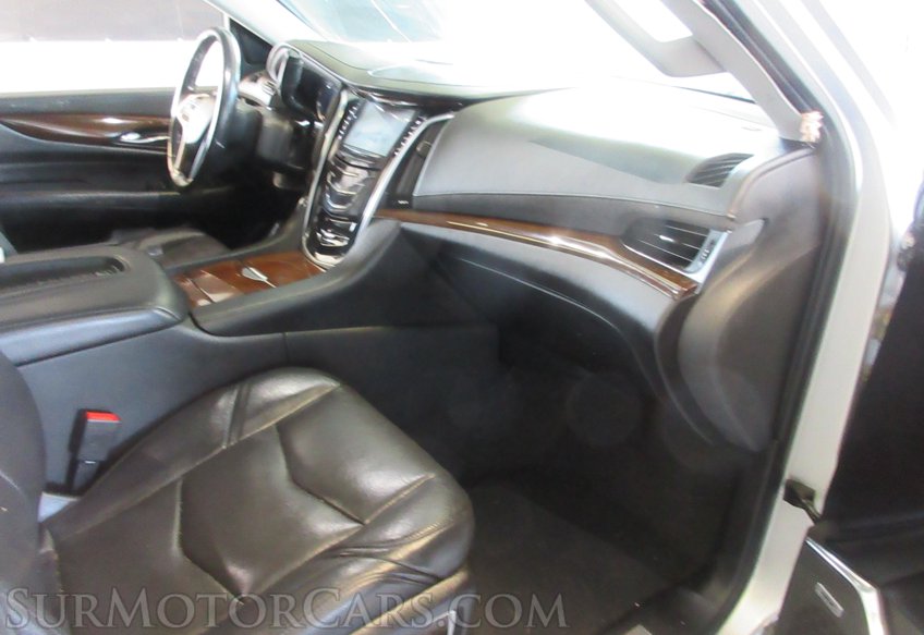 2020 Cadillac Escalade ESV - Image 27