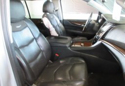 2020 Cadillac Escalade ESV - Image 25