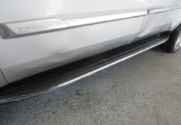 2020 Cadillac Escalade ESV - Image 21