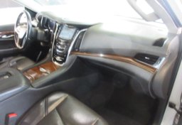 2020 Cadillac Escalade ESV - Image 23