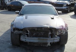 2014 Ford Mustang - Image 11