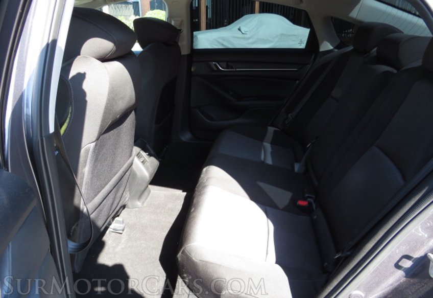 2018 Honda Accord Sedan - Image 28