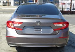 2018 Honda Accord Sedan - Image 10