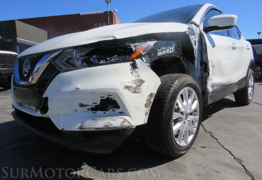 2021 Nissan Rogue Sport - Image 16