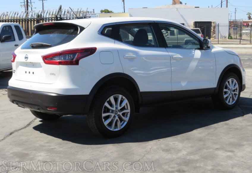 2021 Nissan Rogue Sport - Image 10