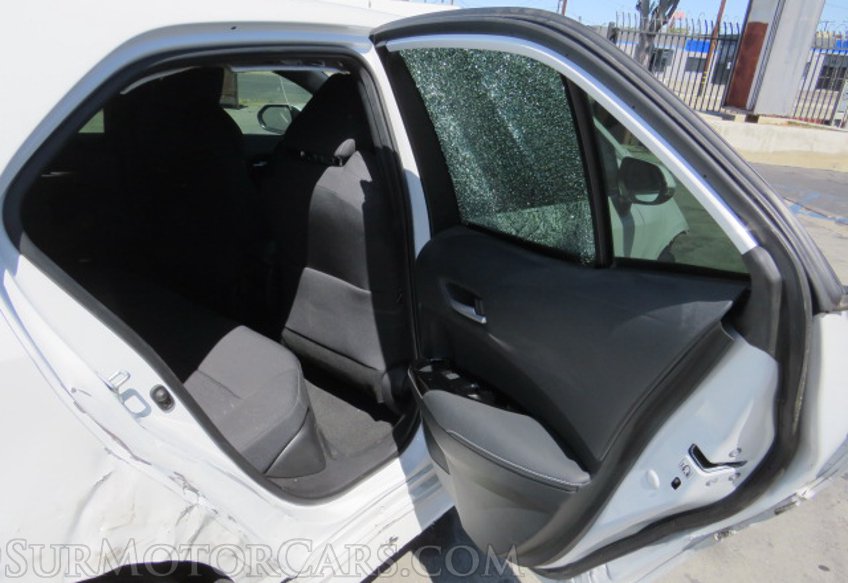 2021 Toyota Corolla Hatchback - Image 23