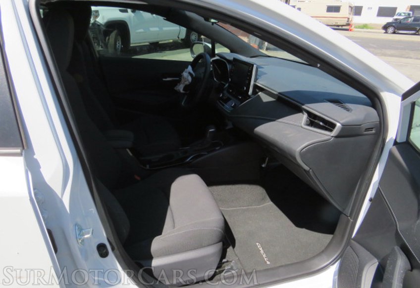 2021 Toyota Corolla Hatchback - Image 27