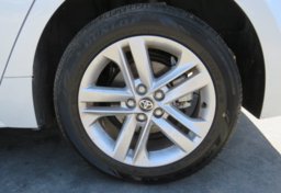 2021 Toyota Corolla Hatchback - Image 16