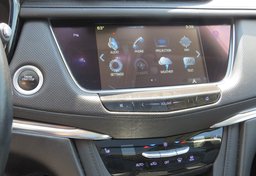 2019 Cadillac XT5 - Image 41