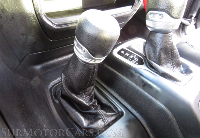 2020 Jeep Wrangler - Image 35