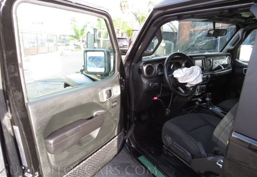 2020 Jeep Wrangler - Image 21