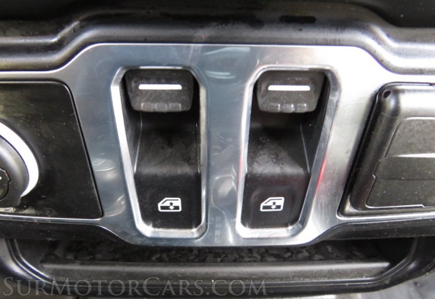 2020 Jeep Wrangler - Image 33