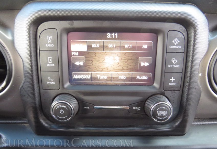 2020 Jeep Wrangler - Image 31