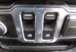 2020 Jeep Wrangler - Image 33