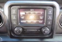 2020 Jeep Wrangler - Image 31