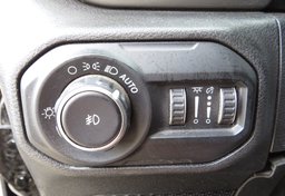 2020 Jeep Wrangler - Image 40