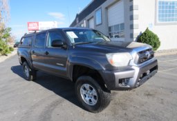 2012 Toyota Tacoma - Image 2