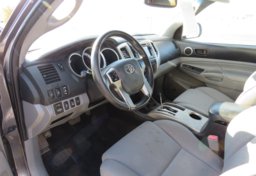 2012 Toyota Tacoma - Image 25