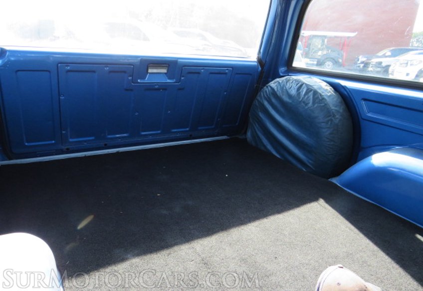 1975 Chevrolet SUBURBAN - Image 22