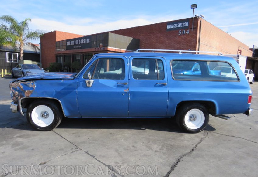 1975 Chevrolet SUBURBAN - Image 6