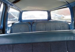 1975 Chevrolet SUBURBAN - Image 21