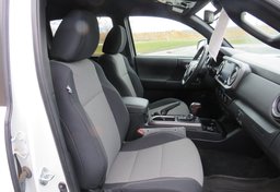 2021 Toyota Tacoma - Image 28