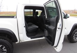 2021 Toyota Tacoma - Image 34