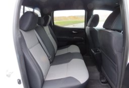 2021 Toyota Tacoma - Image 39