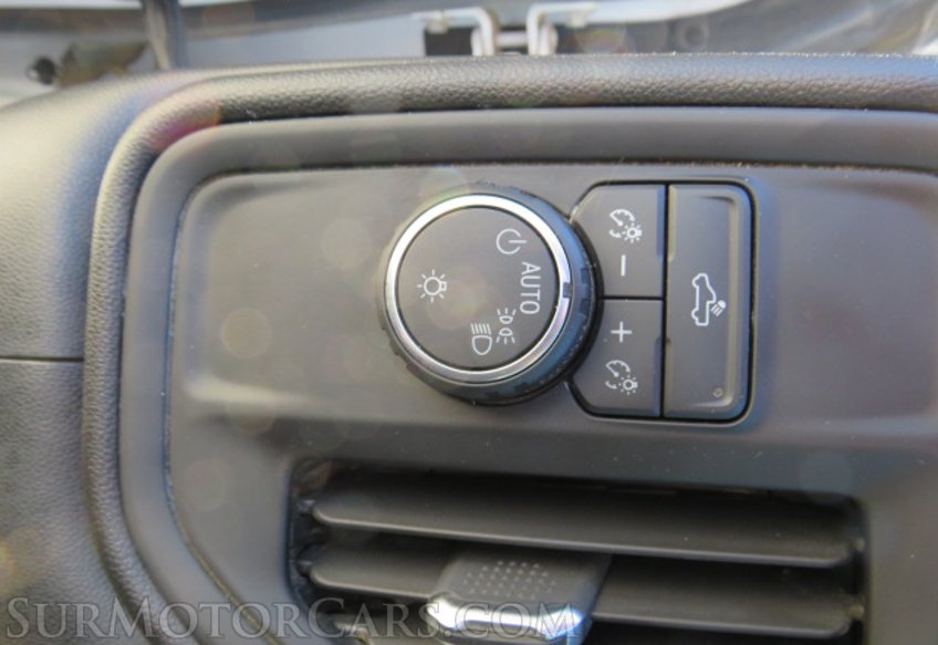 2019 Chevrolet Silverado 1500 - Image 34