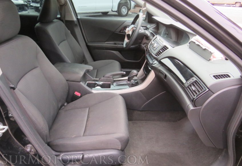 2017 Honda Accord Sedan - Image 18