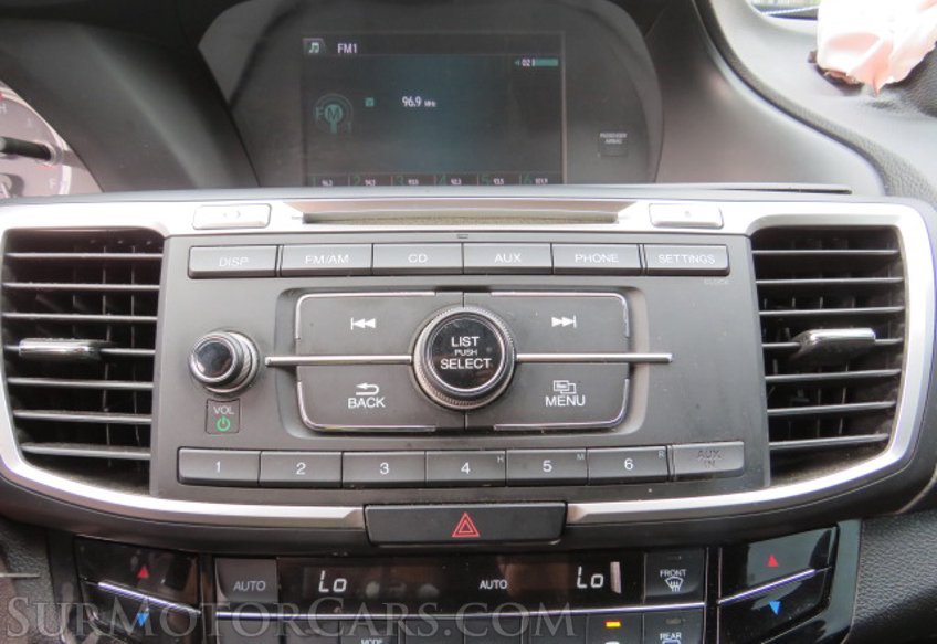 2017 Honda Accord Sedan - Image 29