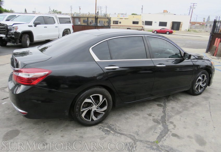 2017 Honda Accord Sedan - Image 10