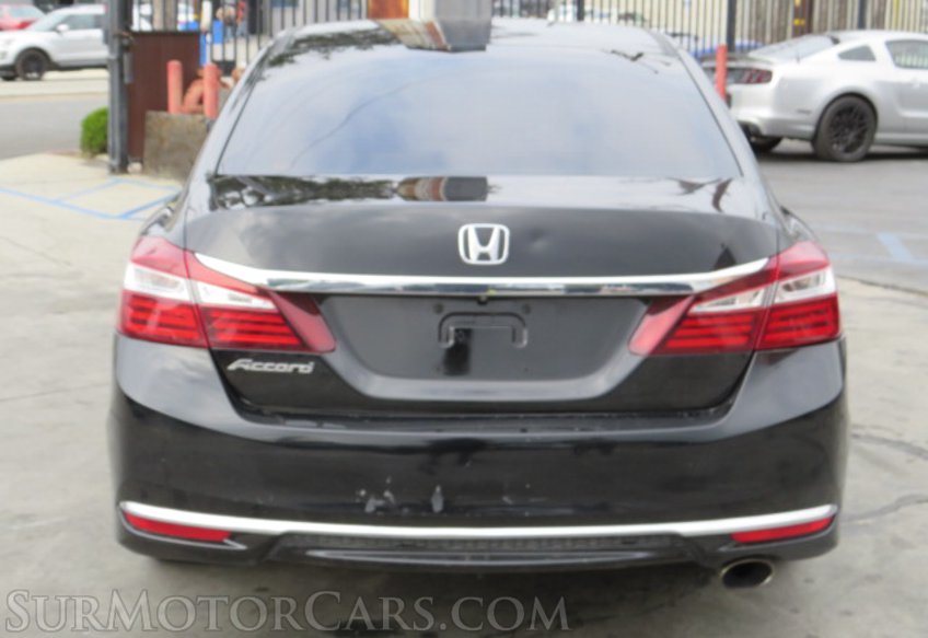 2017 Honda Accord Sedan - Image 12