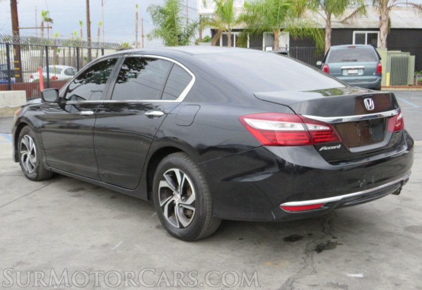 2017 Honda Accord Sedan - Image 7