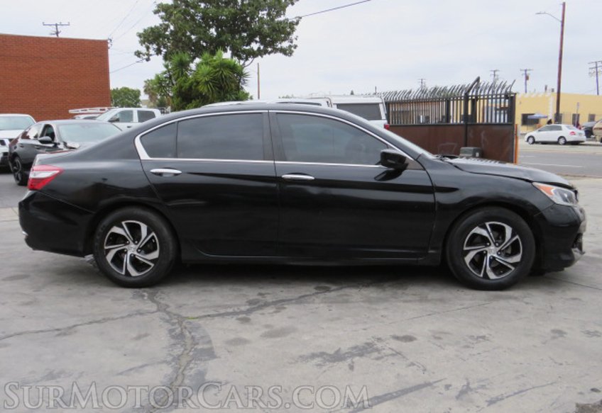 2017 Honda Accord Sedan - Image 6