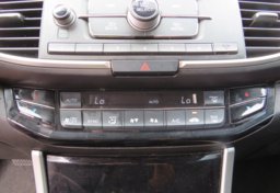 2017 Honda Accord Sedan - Image 30