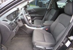 2017 Honda Accord Sedan - Image 17