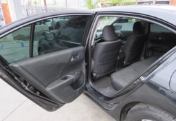 2017 Honda Accord Sedan - Image 21