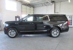 2021 GMC Yukon XL - Image 10